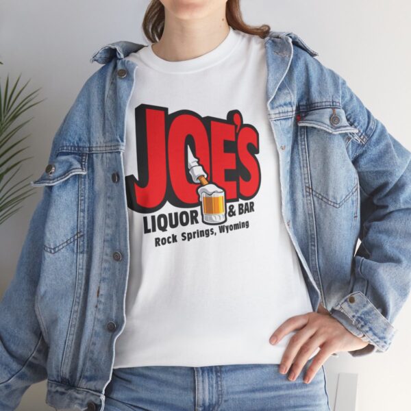 Joe's Liquor & Bar Men's Heavy Cotton T-shirt - Image 50